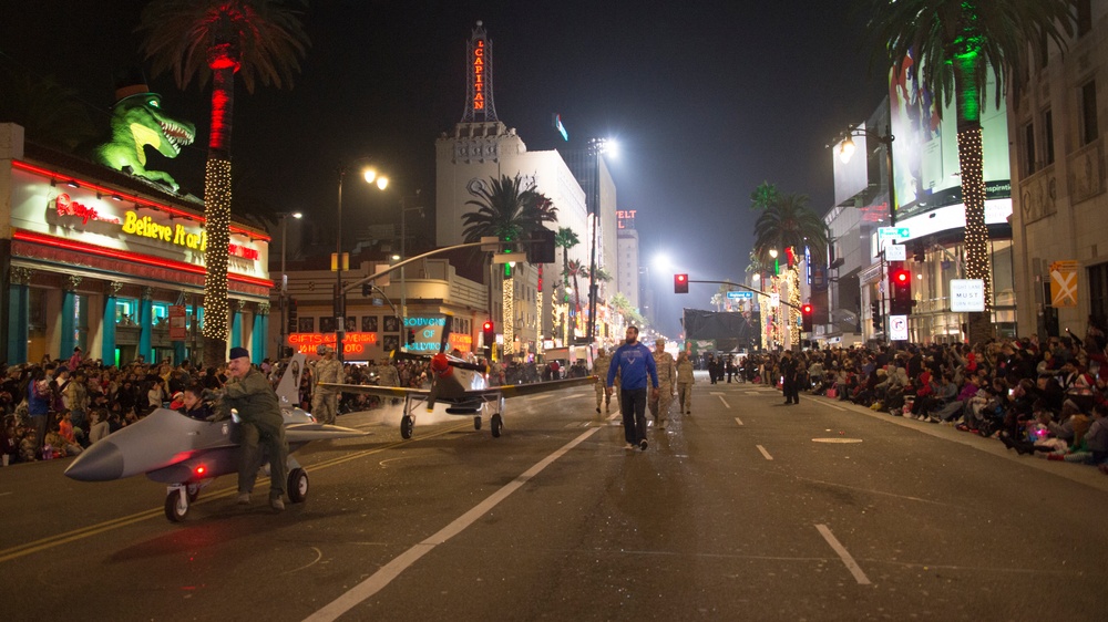 Hollywood Christmas parade