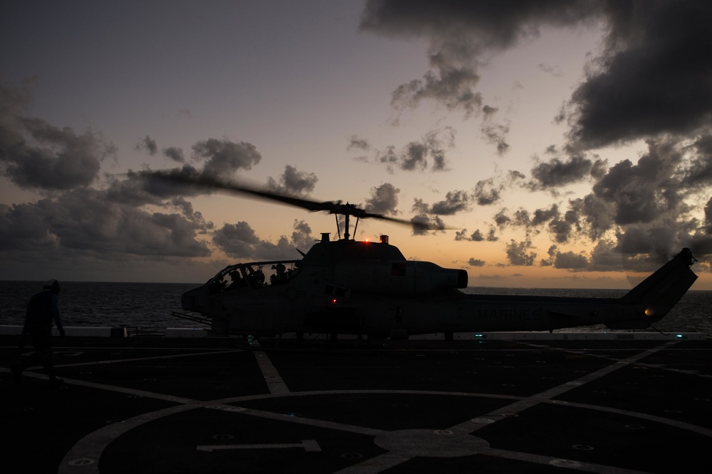 VMM-162 (REIN) supports night raid during Combined COMPTUEX