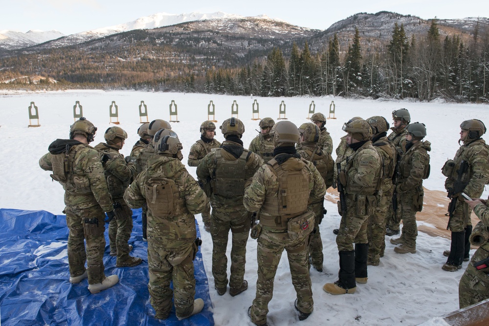 3rd Air Support Operations Squadron hone marksmanship skills on JBER