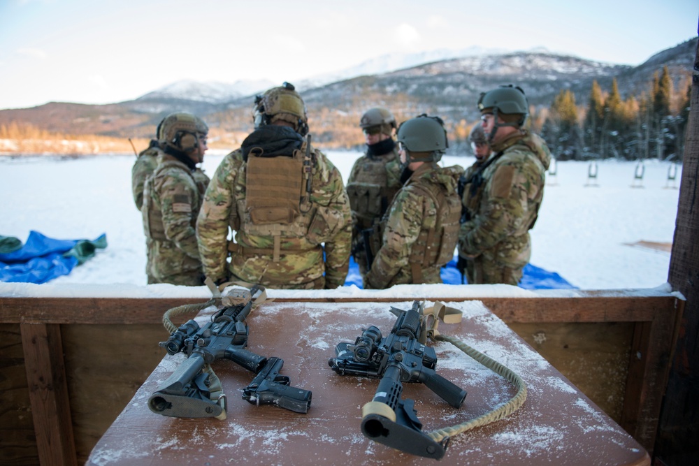 3rd Air Support Operations Squadron hone marksmanship skills on JBER