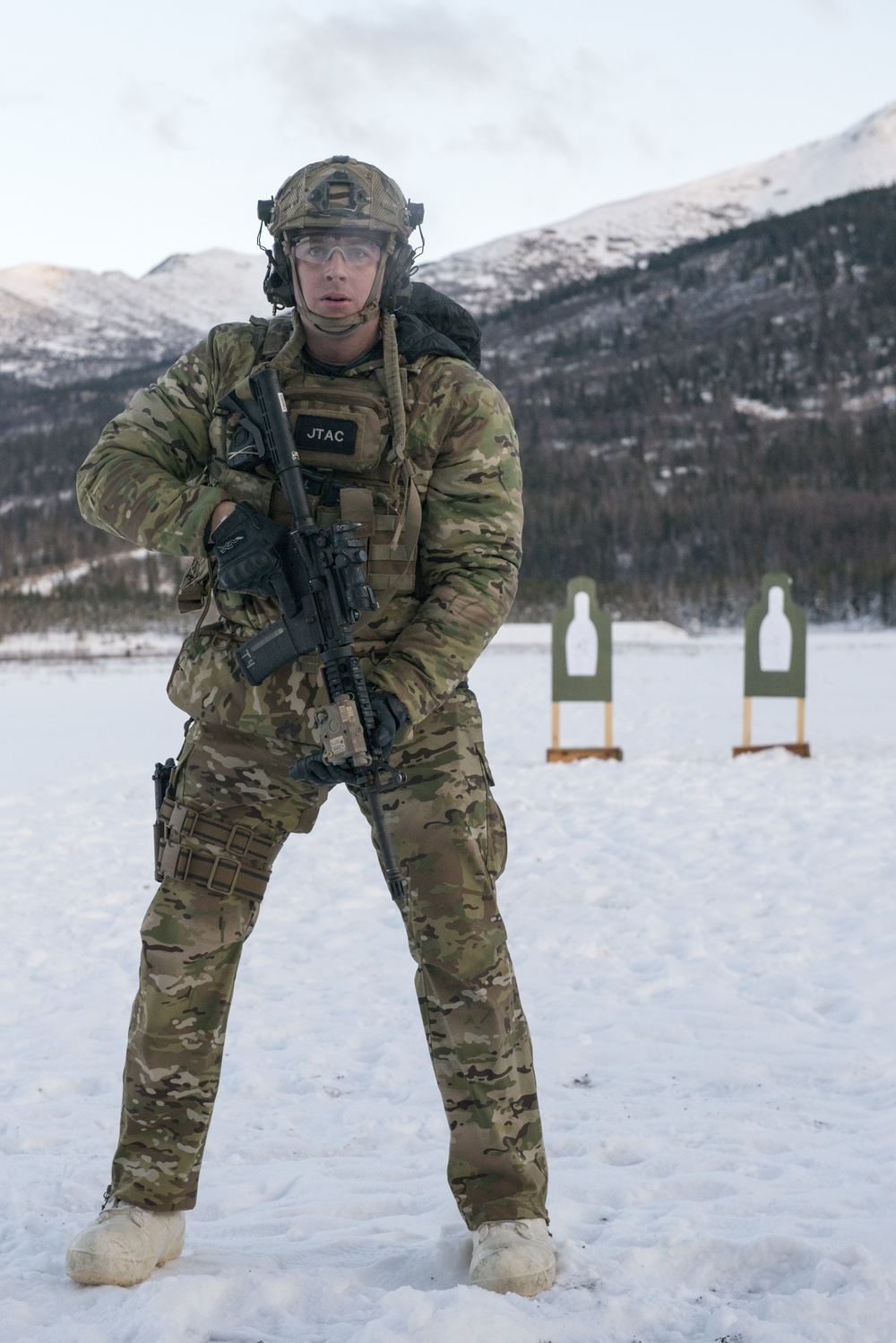 3rd Air Support Operations Squadron hone marksmanship skills on JBER