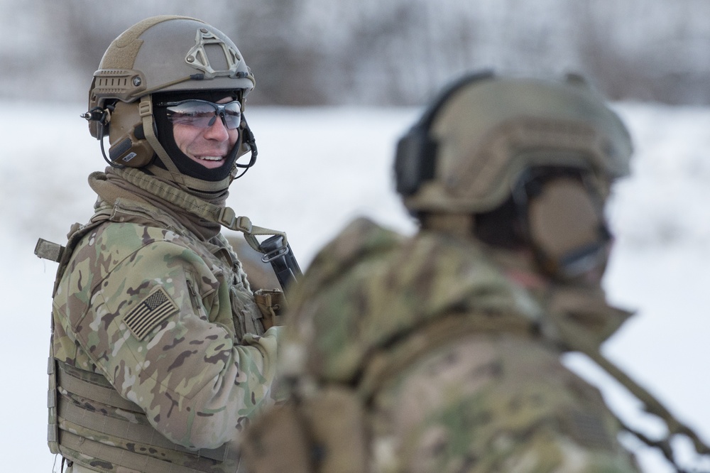 3rd Air Support Operations Squadron hone marksmanship skills on JBER