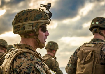 Fighting Fox Conducts Combat Marksmanship Training Aboard  USS Oak Hill