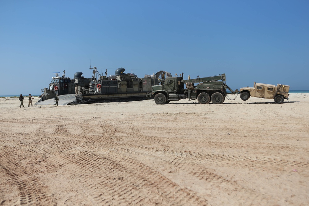 15th MEU backloads to USS Pearl Harbor at the conclusion of Iron Magic 2018