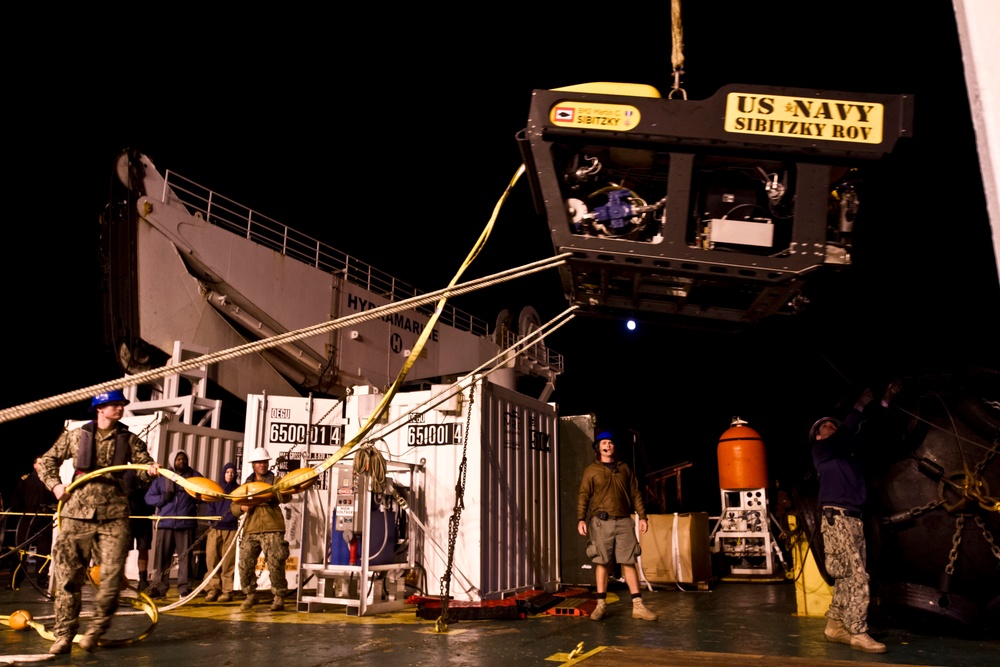 U.S. Navy Supports Search and Rescue Operation for Missing Argentine Submarine