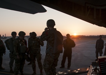 PARATROOPERS ADHERE TO BASICS OF AIRBORNE OPERATIONS