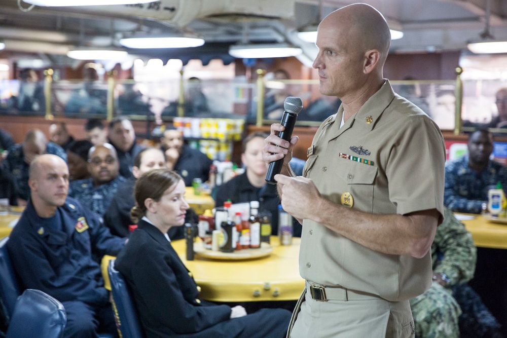 USFF FLTCM visits CVN 75