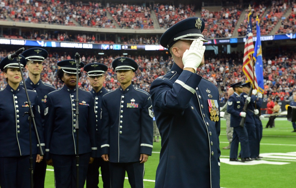 Singing Sergeants entertain Houston during Salute to Service