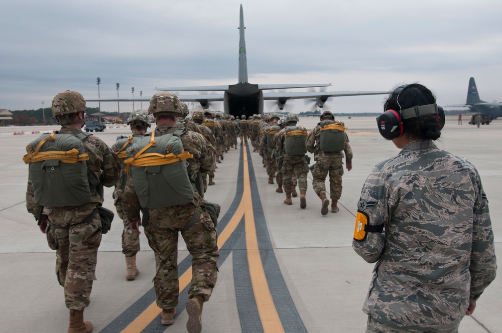 U.S., Canadian jumpmasters partner for airborne operation