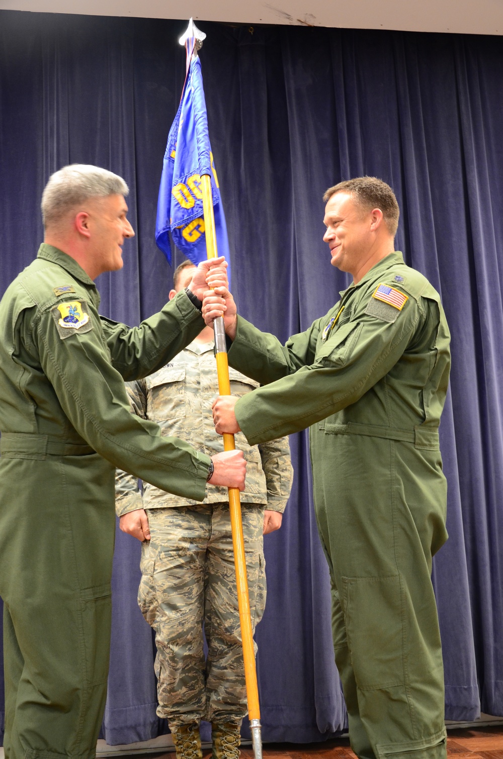 Robinson assumes Ops command