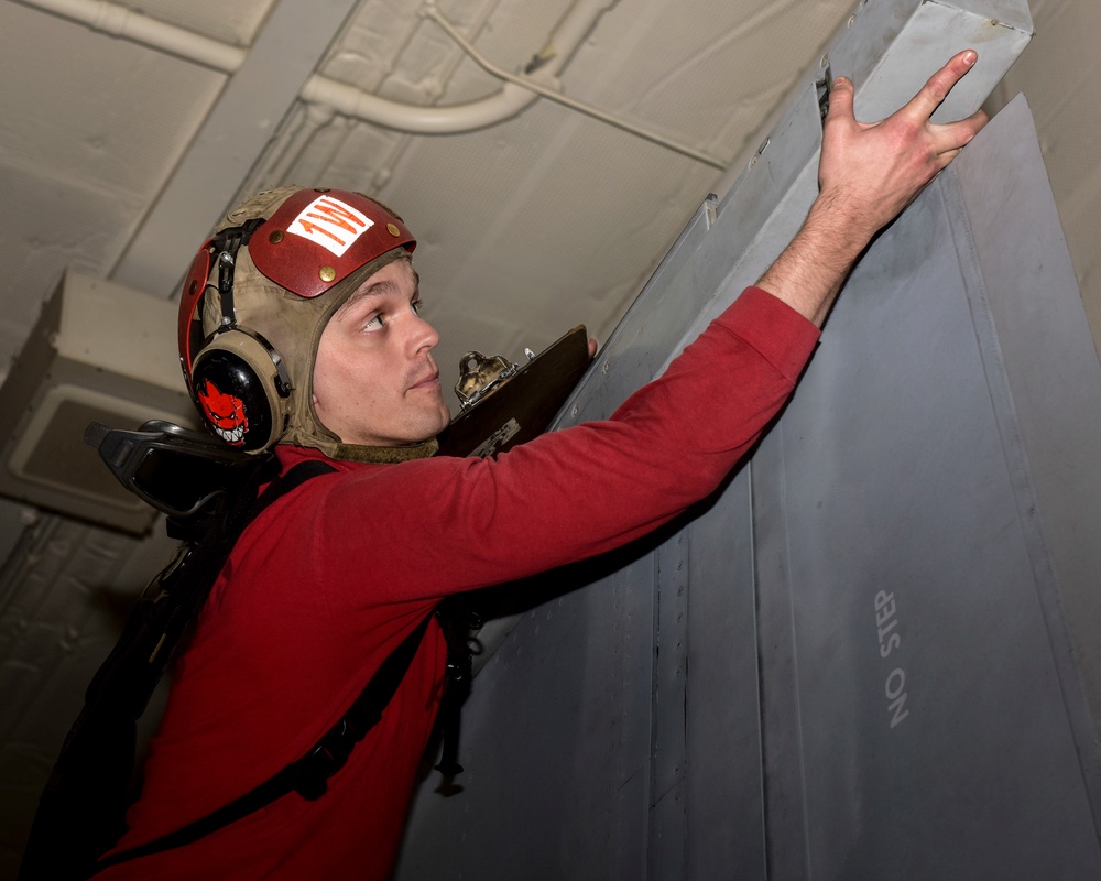 Sailor Records Number of Flight Hours