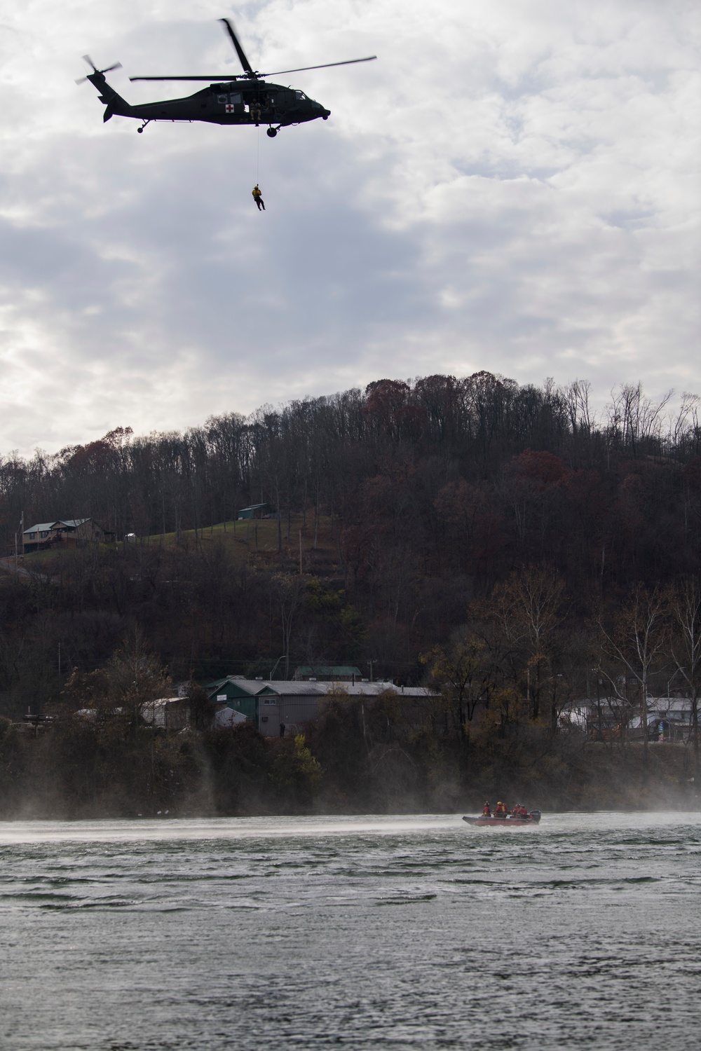 West Virginia Swift Water Rescue Team conducts life-saving skills training on Kanawha River