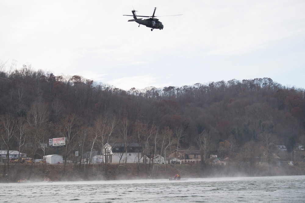 West Virginia Swift Water Rescue Team conducts life-saving skills training on Kanawha River