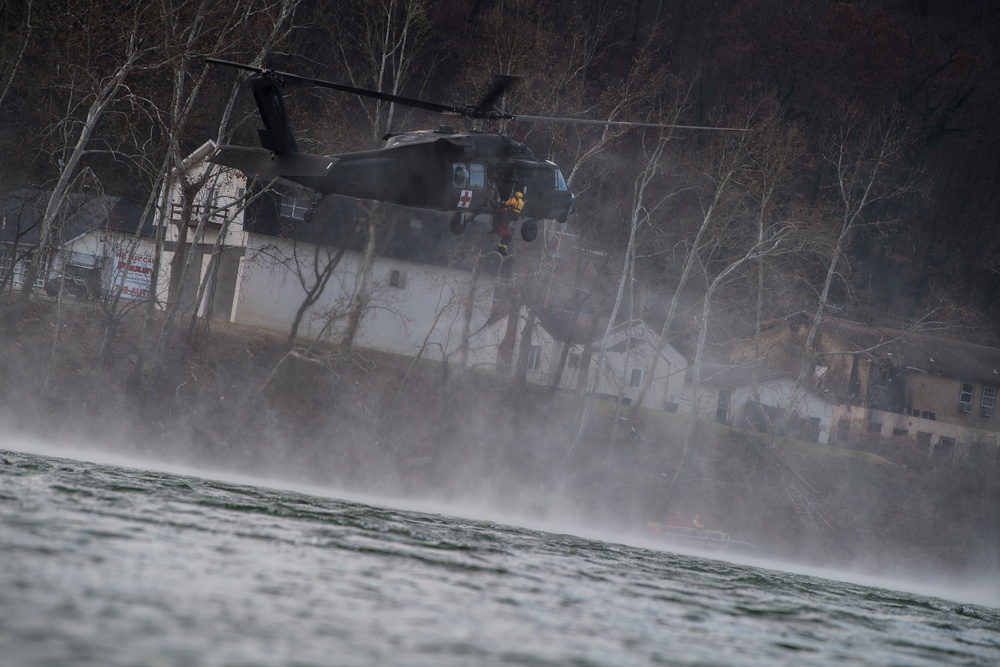 West Virginia Swift Water Rescue Team conducts life-saving skills training on Kanawha River