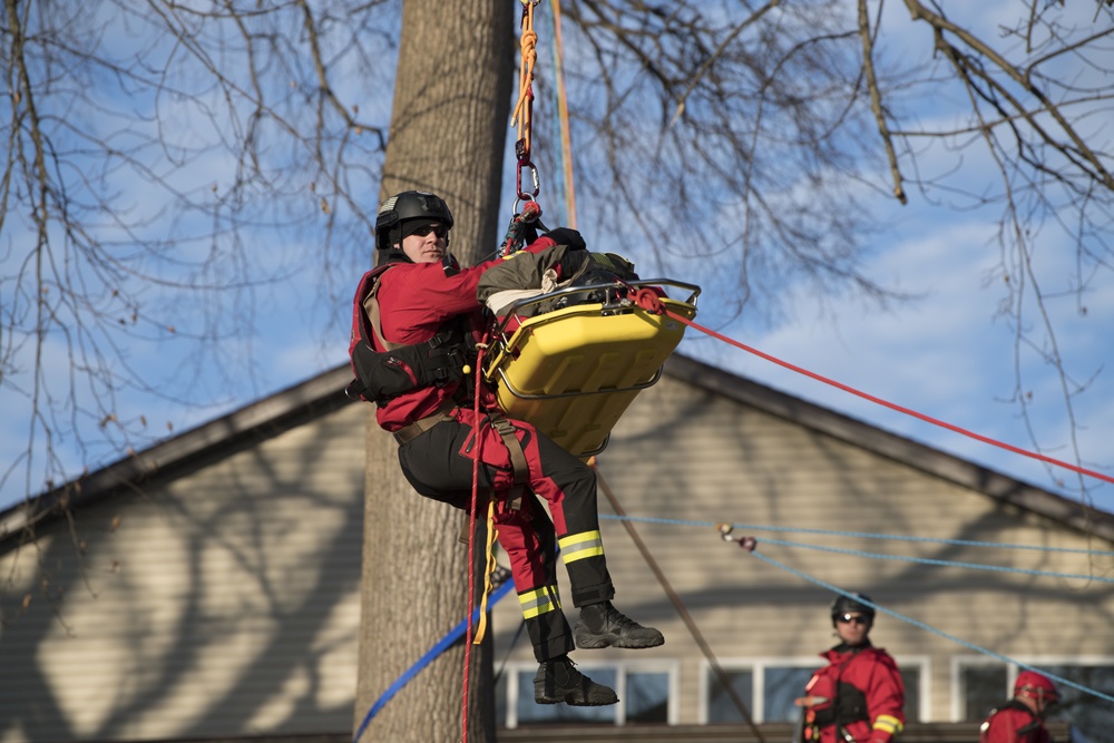 West Virginia Swift Water Rescue Team conducts life-saving skills training on Kanawha River