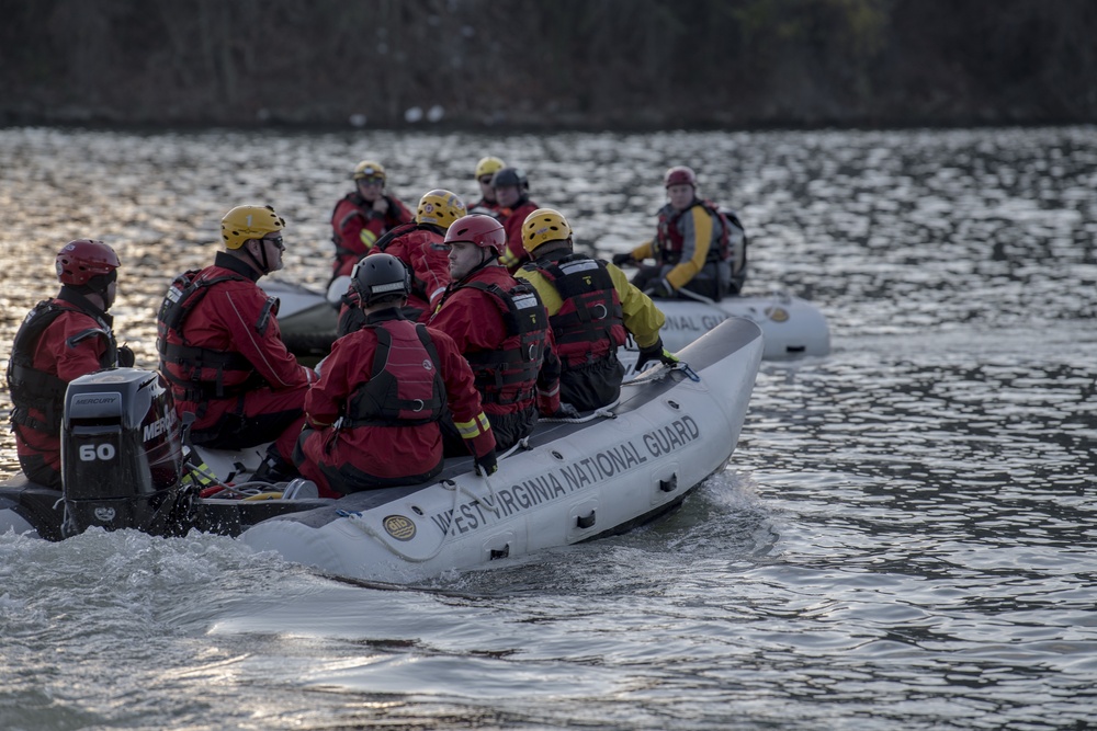 West Virginia Swift Water Rescue Team conducts life-saving skills training on Kanawha River