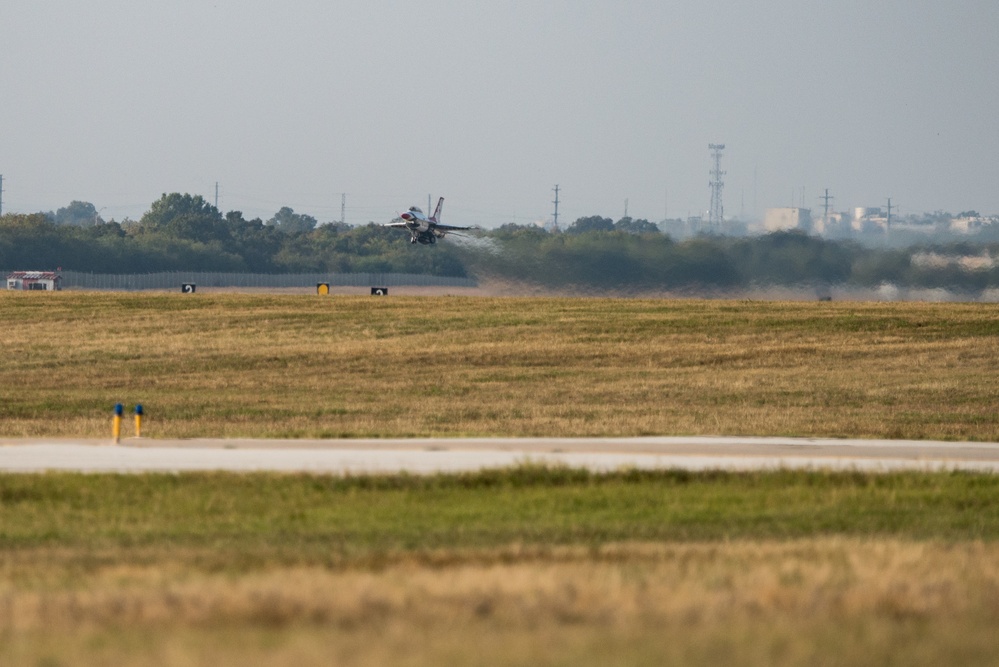 Joint Base San Antonio Air Show &amp; Open House 2017