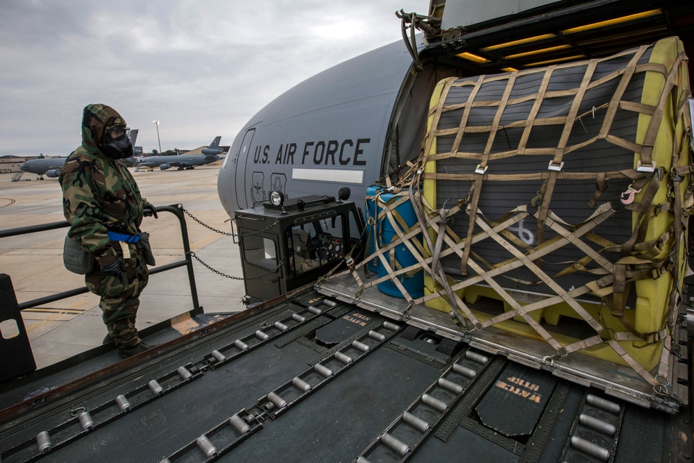 DVIDS - Images - 88th Aerial Porters practice loading cargo [Image 17 ...