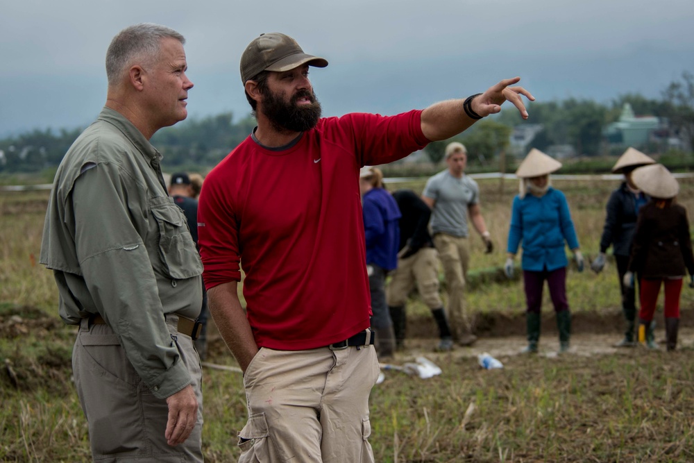 DVIDS Images 181VN Joint Field Activity in Dien Bien, Vietnam [Image 20 of 23]
