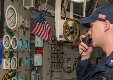 USS Iwo Jima (LHD 7) conducts COMPTUEX