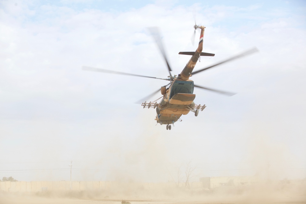 Iraqi Special Forces Conduct Air Mobility Exercise