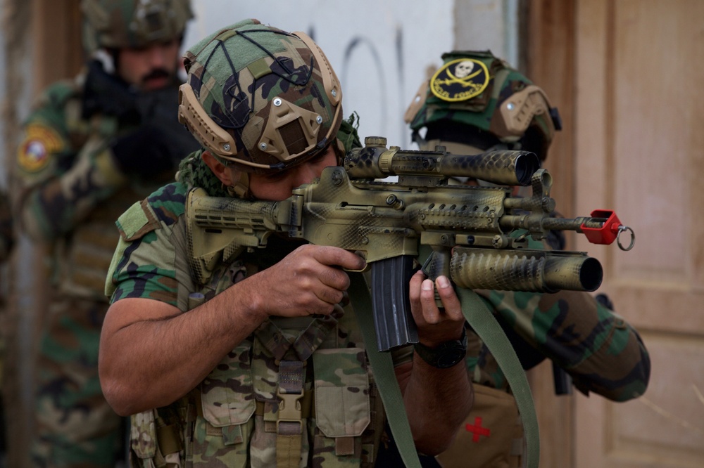 Iraqi Special Forces Conduct Air Mobility Exercise