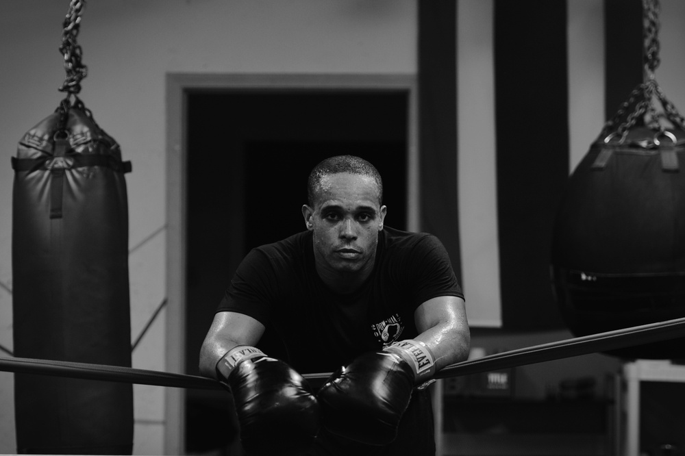 Airman lunges for knockout debut