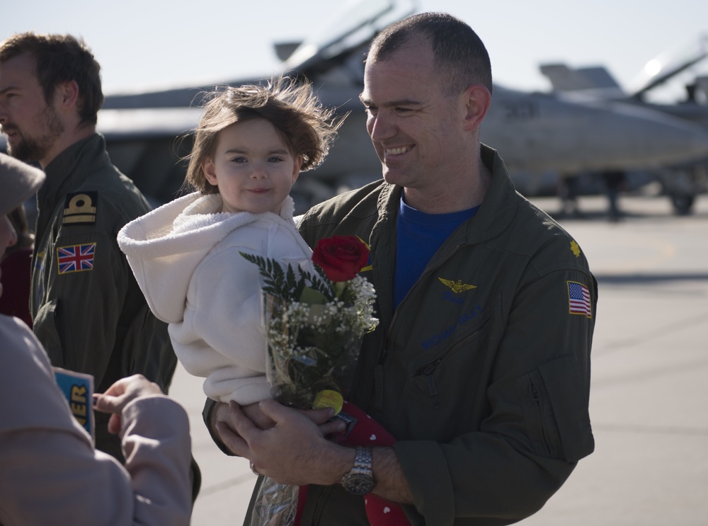 VFA-146 returns from deployment