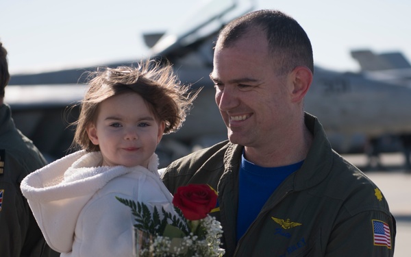 VFA-146 returns from deployment