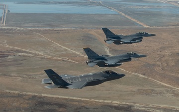 Vipers, Lightning strike Korean Peninsula together for first time