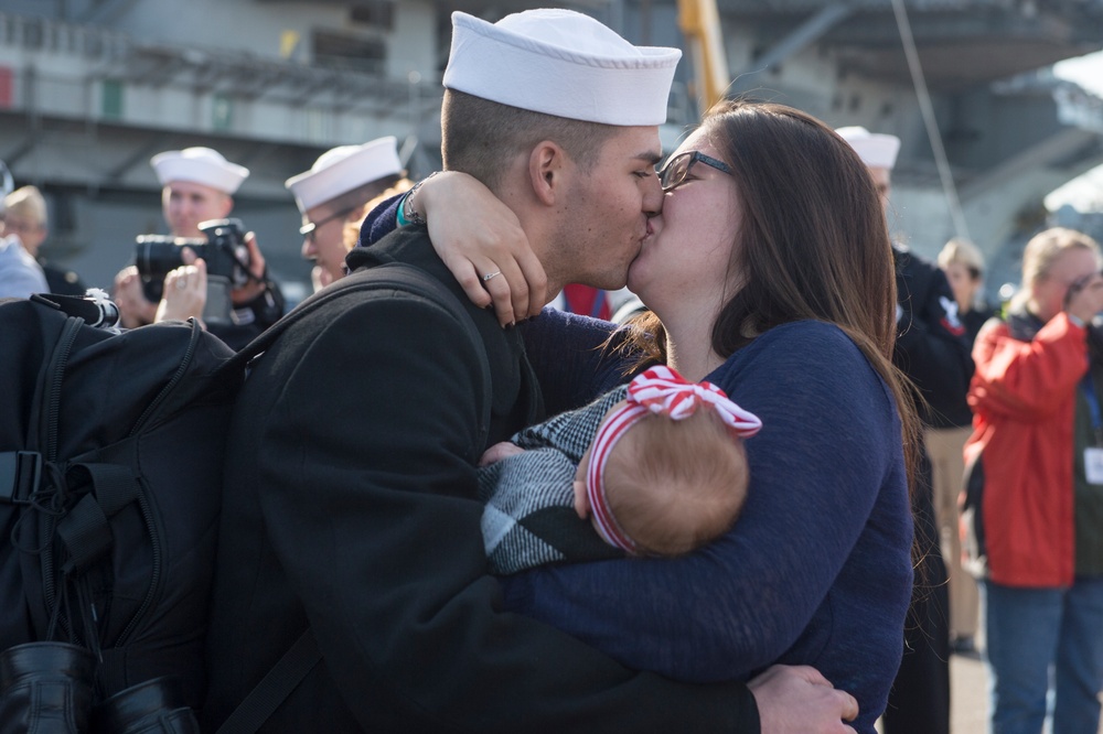 USS Nimitz pulls into port in San Diego