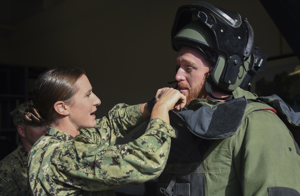 WWE Superstars Visit Sailors in San Diego