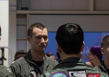 MCAS Iwakuni welcomes US Navy squadrons