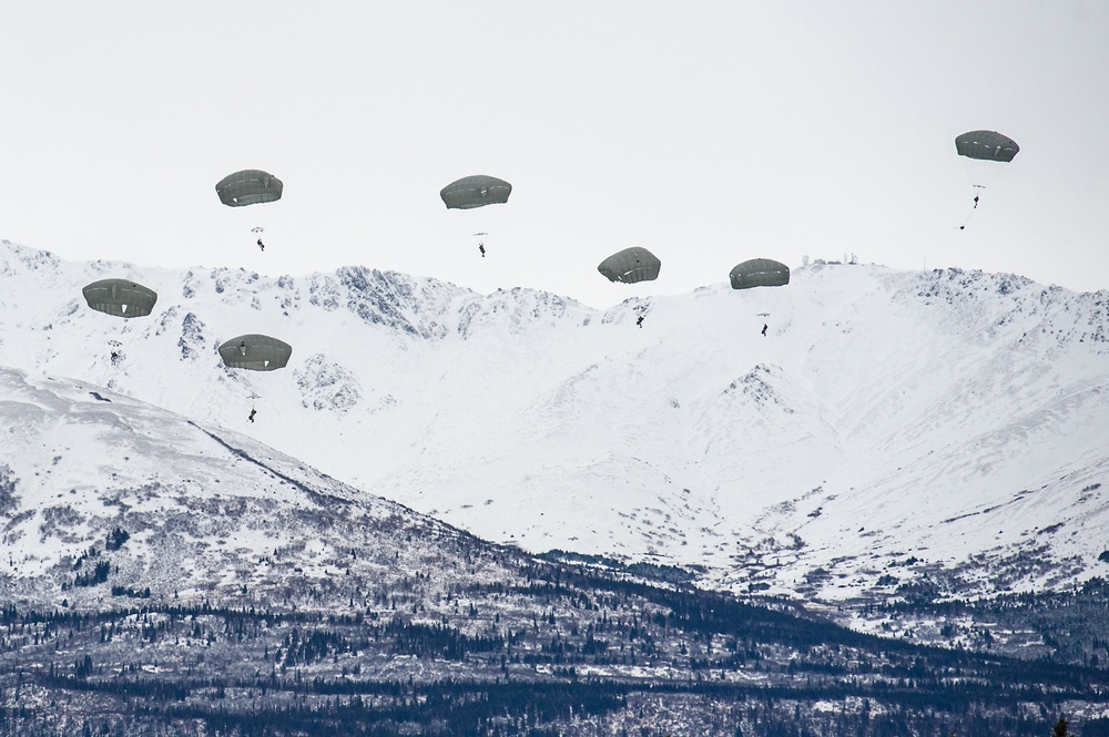 Airborne engineers test their mettle