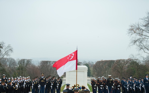 Singapore Chief of Defence Lt. Gen. Perry Lim Participates in an Armed Forces Full Honors Wreath-Laying at the Tomb of the Unknown Soldier