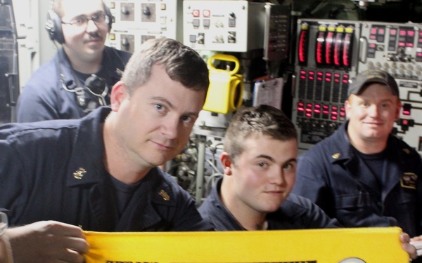 USS Pittsburgh (SSN 720) Completes Historic 1,000th Dive