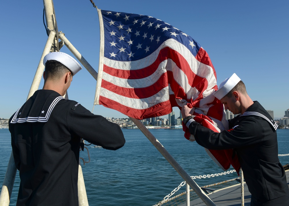 Nimitz Departs San Diego