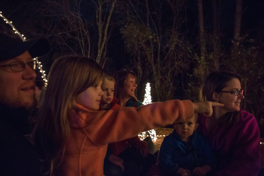 Families enjoy hayrides at EFMP’s Festival of Lights