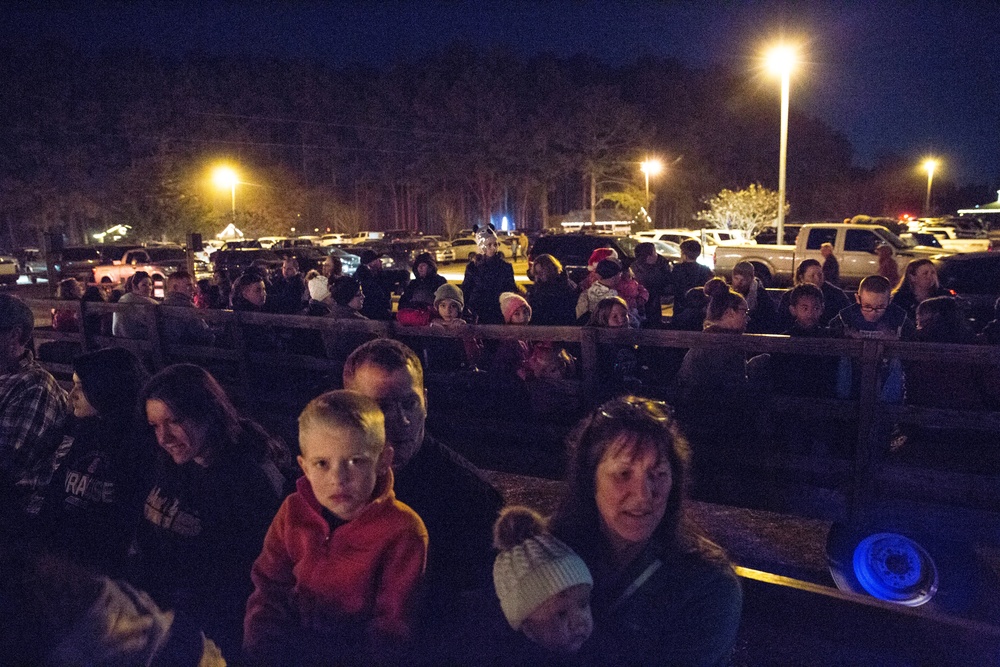 Families enjoy hayrides at EFMP’s Festival of Lights