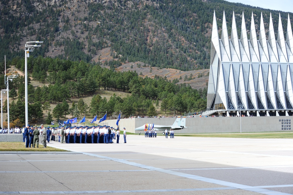 Academy holds noon-meal formation