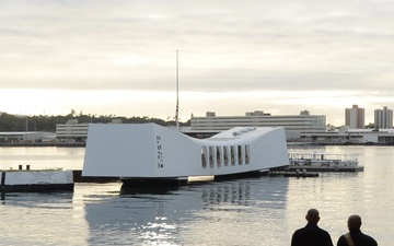 U.S. Navy and Consulate General of Japan Honor the Lives Lost on Oahu 76 Years Ago