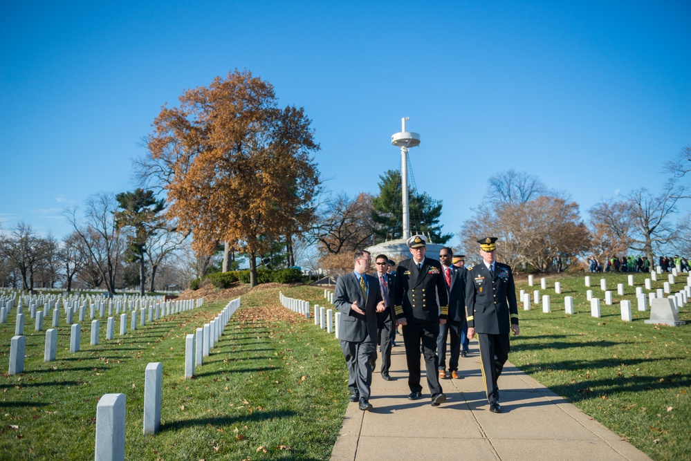 Vice Chief of the Australian Defence Force Vice Adm. Ray Griggs Participates in an Armed Forces Full Honors Wreath-Laying at the Tomb of the Unknown Soldier