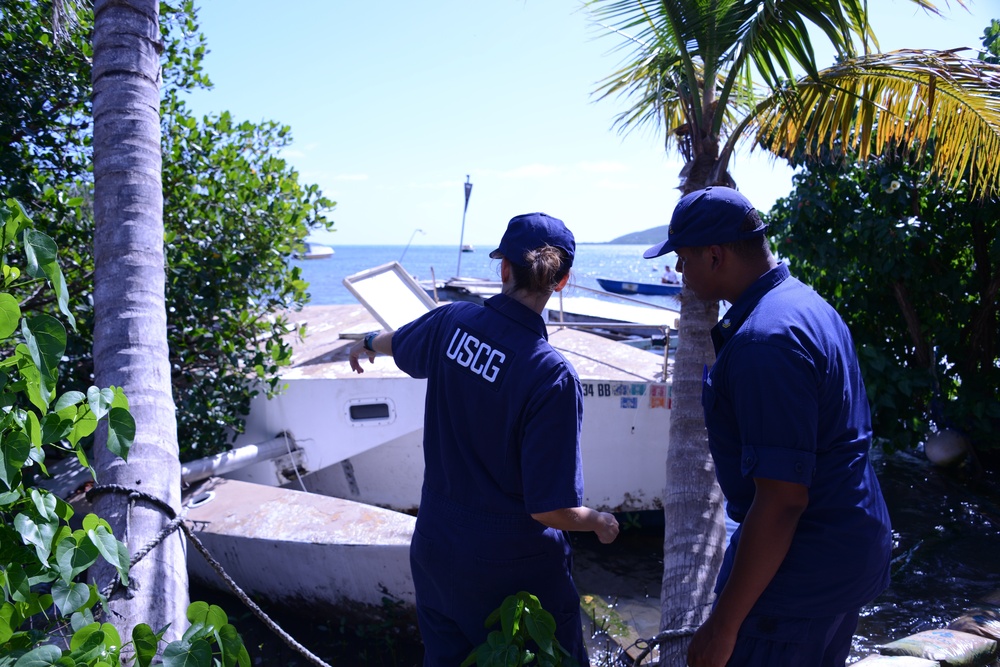 Hurricane Maria Response Crews Conduct Vessel Owner Outreach in Culebra, Puerto Rico