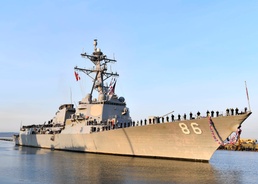 USS Shoup, USS Kidd Return to Naval Station Everett