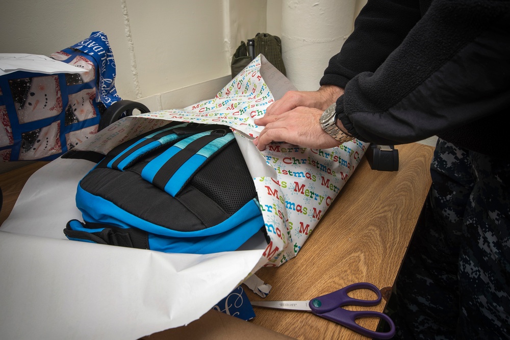 Gift wrapping aboard USS Bonhomme Richard (LHD 6)