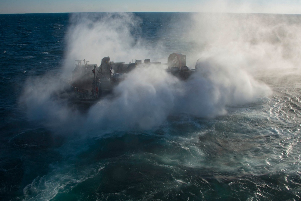 USS Iwo Jima (LHD 7) conducts COMPTUEX