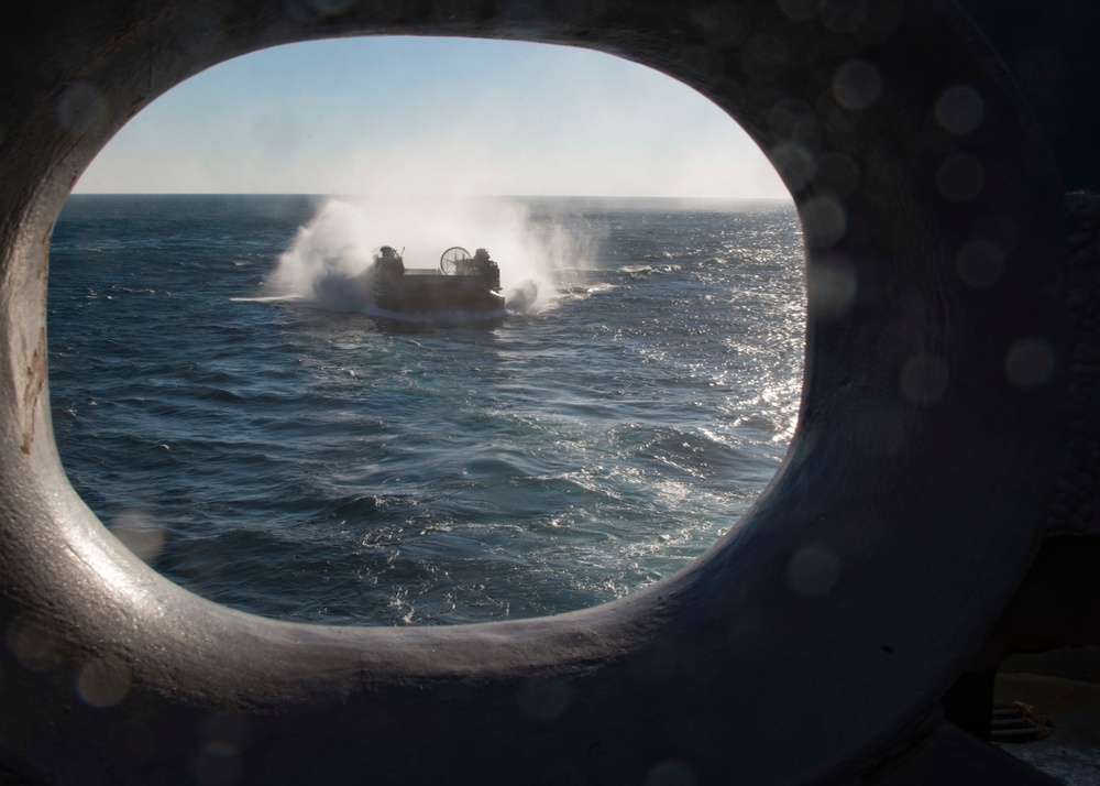 USS Iwo Jima (LHD 7) conducts COMPTUEX