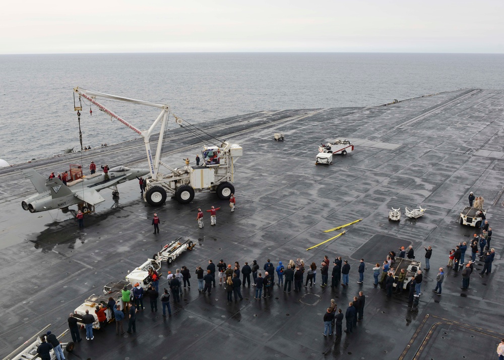 Nimitz Conducts Crash And Salvage Drill