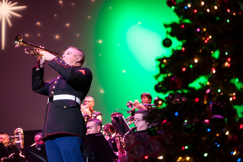 Marine Corps Band New Orleans performs annual &quot;Santa Meets Sousa&quot; concert