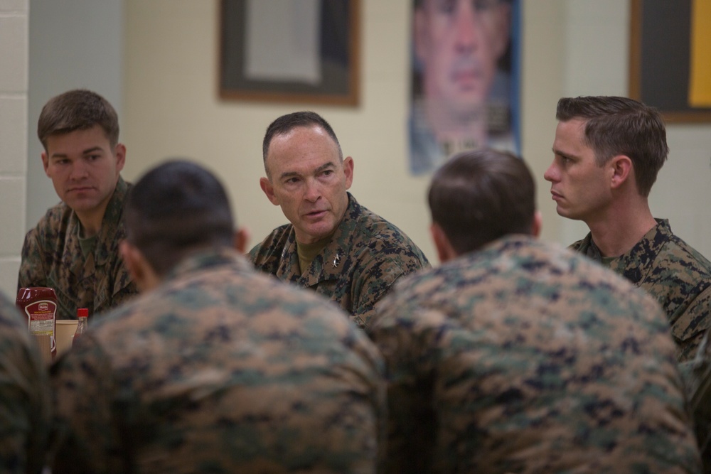 2nd MarDiv Commanding General visits 8th Marines